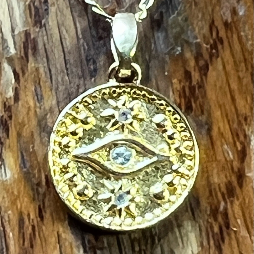 18 Karat Gold-Plated Pendant Eye Necklace with Silver Accents